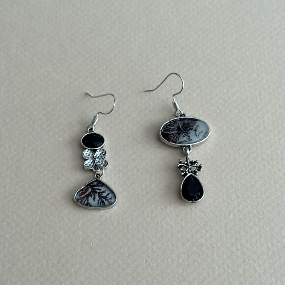 Boho Dangle Earrings S1265 - Picture 2 of 3